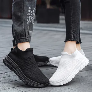 Baskets Respirantes Flyknit d'Été pour Hommes Femmes Décontracté Léger À Enfiler Maille Chaussures de Course Mode Couple Sport