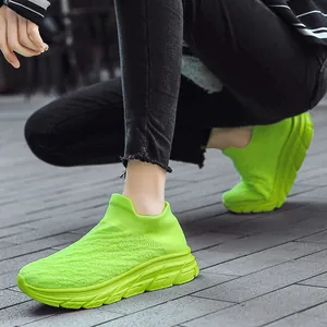 Baskets de sport respirantes en maille vert fluo pour un usage quotidien décontracté