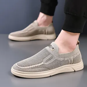 Scarpe da passeggio casual in mesh kaki traspirante da uomo con polsino a calzino