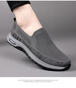 Sneaker slip-on flyknit grigie traspiranti da uomo con suola leggera in EVA