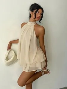 Élégante robe courte à licou dos nu en mousseline à volants pour les vacances d'été
