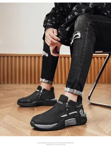 Detailansicht der schwarzen Herren-High-Top-Freizeitstiefel mit dicker Sohle und Reißverschluss