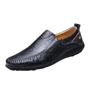 Elegante Herren Slipper aus schwarzem Leder für Business und Freizeit mit Handnaht