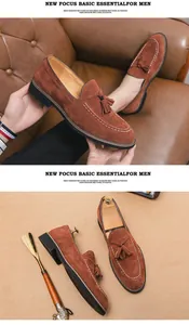 Elegante braune Wildleder-Loafer für Herren mit dekorativen Quasten und weißen Kontrastnähten