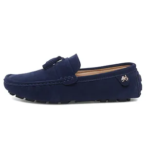 Mocassins classiques en daim bleu marine pour hommes avec pampilles et logo latéral