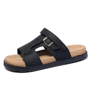 Herren-Strandsandalen in Schwarz mit dicker Sohle, atmungsaktivem Design und Schnalle