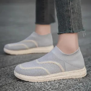 Unisex Breathable Mesh Slip-on Sneakers Fashion Lightweight Outdoor Running Shoes Sport Casual Loafers Large Size Walking Shoes