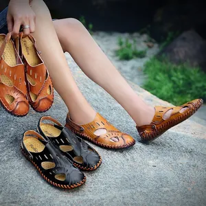 Sandalias de playa informales para hombre con punta cerrada y calados en marrón y negro cuero