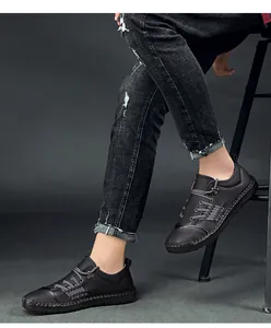 Zapatos de conducción casuales negros para hombre con detalles retro cosidos a mano