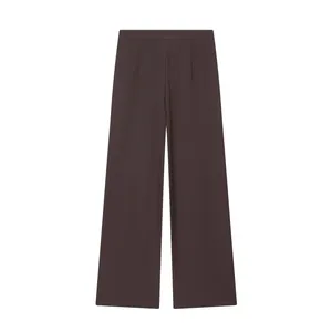 Vista dettagliata di pantaloni marrone scuro a vita alta e gamba larga chic