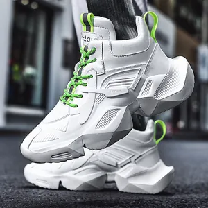 Sneaker alte bianche da uomo con mesh traspirante e lacci verde fluorescente
