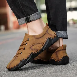 Chaussures décontractées en cuir marron pour hommes avec lacets et coutures à la main
