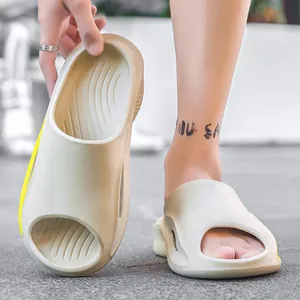 Chanclas de playa cómodas con suela gruesa y amortiguación de moda para hombres y mujeres