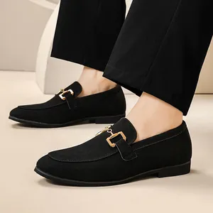British Style Men Casual Loafers Slip-on Flats Shoes With Gold Horsebit Decoration Fashion Outdoor Lightweight Dress Shoes