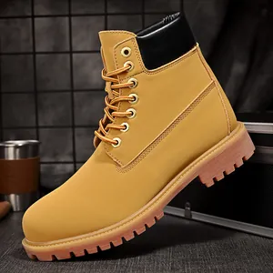 Clásicas botas de trabajo de exterior altas color trigo con suelas de goma duraderas
