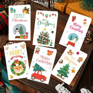 Vue détaillée de six modèles de cartes de vœux de Noël en dessin animé avec motifs festifs
