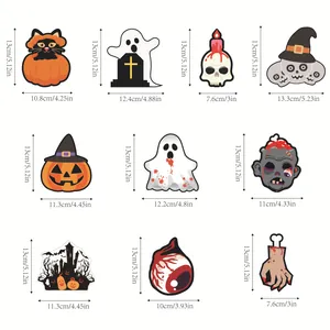 Dimensiones detalladas de 10 adornos de cartón con motivos de Halloween terroríficos.