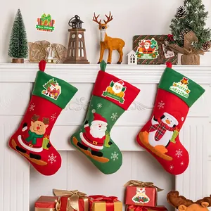 Autocollants de Noël colorés avec Père Noël et pingouins sur chaussettes de fête