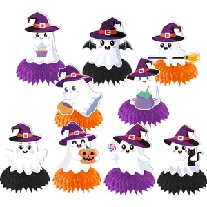 Lot de neuf centres de table d'Halloween en nid d'abeille avec fantômes et chapeaux.