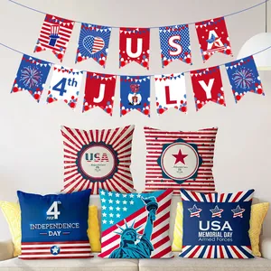 Décoration de fête de l'Indépendance USA avec bannière et housses de coussin
