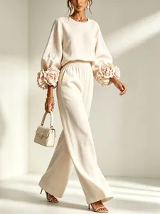 Élégant ensemble français en coton et lin avec manches à fleurs 3D et pantalon large