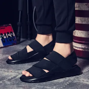 Trendy zwarte sandalen met elastische banden voor heren met een comfortabele dikke zool