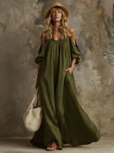 Abito lungo verde oliva con spalle scoperte per uno stile vacanziero