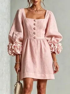 Damen Französischer Vintage Baumwolle Leinen Mini Kleid Mit 3D-Blumen Laternenärmel Eckiger Ausschnitt Elegantes Kleid