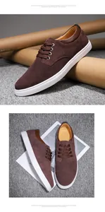 Vue détaillée des chaussures décontractées pour hommes en daim marron mat à lacets