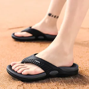 Infradito massaggianti da uomo resistenti, traspiranti per la spiaggia e il tempo libero.