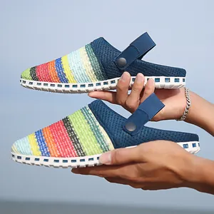 Geweven Mesh Clogs Voor Heren Dames Regenboog Gestreept Strand Sandalen Ademende Instappers Tuinschoenen Rubberen Zolen