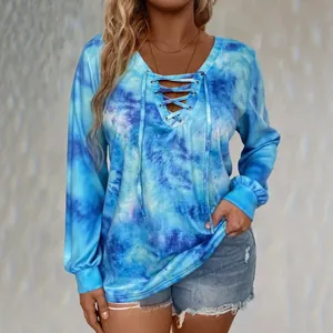 Modisches blaues Batik-Langarm-T-Shirt mit Schnür-V-Ausschnitt für Damen