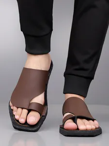 Sandales d'été pour hommes en cuir marron à bout ouvert pour la plage et les loisirs