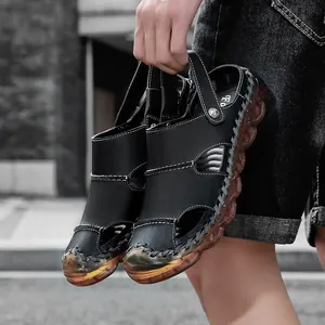 Sandalias de cuero transpirable para hombre con puntera cerrada y suelas gruesas marrones