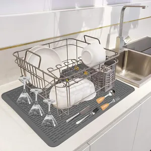 Grande tappetino scolapiatti in silicone grigio per cucina con scanalature