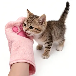 Guante toalla de aseo para mascotas rosa con diseño de pata de gato suave y absorbente