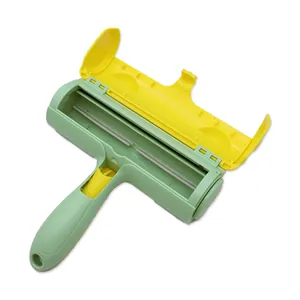 Rullo manuale per la rimozione dei peli di animali domestici verde e giallo.