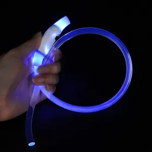 Collier de sécurité à LED bleue durable pour une haute visibilité lors des promenades nocturnes
