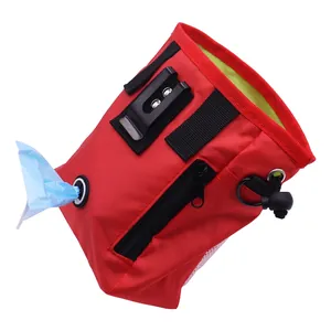 Sac de dressage pour animaux rouge avec poche à friandises et distributeur