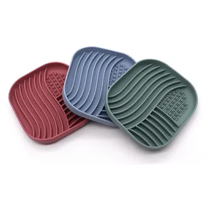 Lot de 3 tapis d'alimentation lente en silicone pour chiens et chats de différentes couleurs
