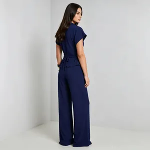 Vue arrière d'un ensemble de détente bleu marine en maille côtelée avec pantalon large