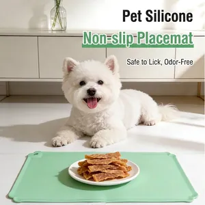 Waterdichte mintgroene siliconen huisdiermat voor honden en katten antislip ontwerp