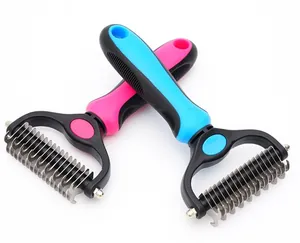 Professional double-sided pet dematting rake with blue and pink handles for dogs and cats