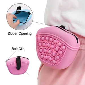 Sac de dressage rose en silicone pour friandises avec bulles pop-it et clip ceinture