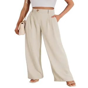 Gedetailleerd overzicht van beige zakelijke broek met hoge taille en wijde pijpen