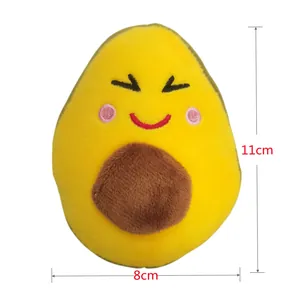 Gedetailleerd formaat met 11 cm hoogte en 8 cm breedte van dit avocado hondenspeeltje.