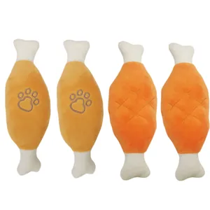 Jouets couineurs en peluche en forme de cuisse de poulet pour chiens et chats.