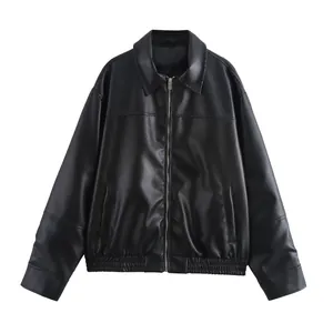 Elegante giacca bomber in finta pelle nera da donna con colletto classico e cerniera