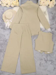 Elegantes 3-teiliges khakifarbenes Anzugset mit Blazer, Weste und weiter Hose für Damen.