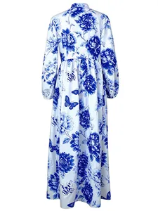 Vue arrière de robe longue à fleurs avec col montant et manches lanternes